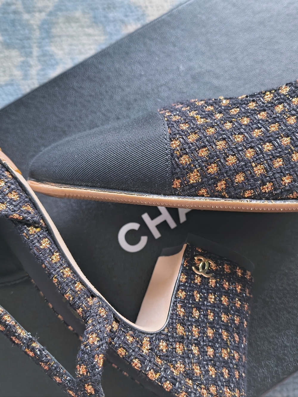 CHANEL 24C 😍 Tweed Slingbacks CC💋24C Coco Cap Toe 40 w/box 🎁☑️ - Picture 5 of 12